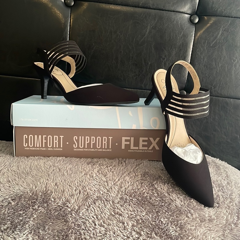 Life Stride Sanya 2 inch heels. 6.5 M